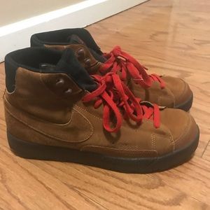 Nike ACG Lumberjack Blazers